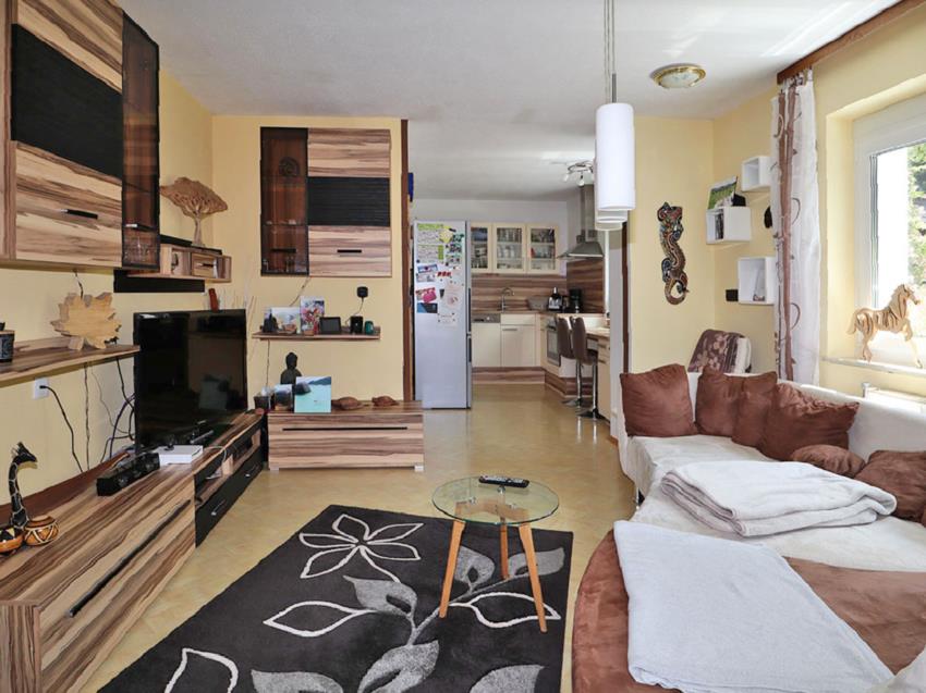 Wohnzimmer Richtung Küche